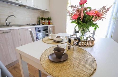 Laureana Cilento Apartment | Double bed and sofa bed