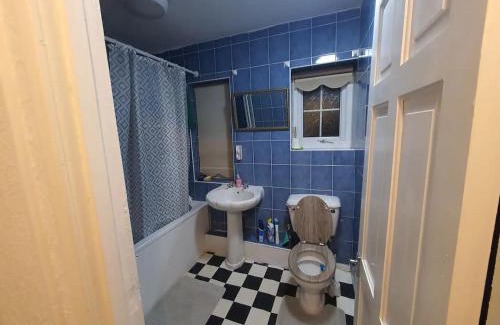 Birch House | Double Bedroom WD Greater Manchester