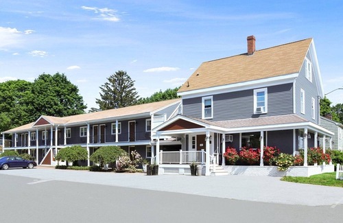 Beverly House | Double Double Suite | The Beverly Hotel | Family-friendly Stay w/Kitchen