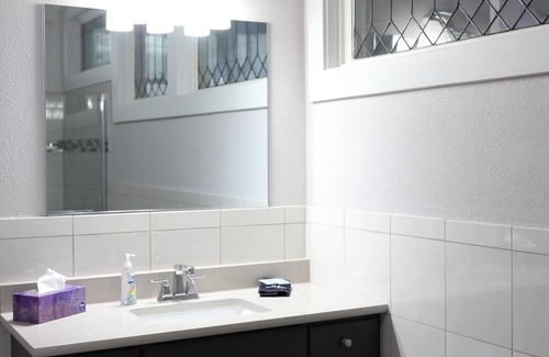 Washington House | Double Ensuite at Cornerstone Inn