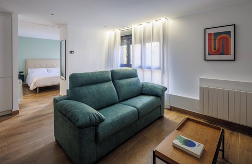 Logrono Apartment | DOUBLE FAMILY STUDIO WITH FREE PARKING