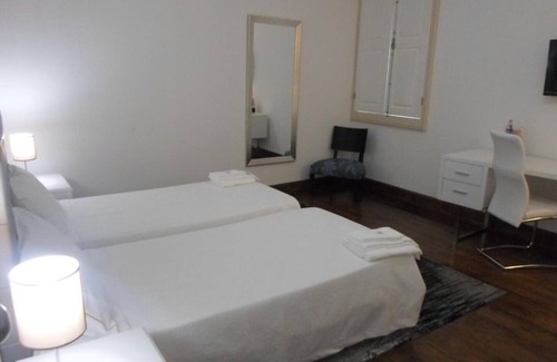 Armamar House | Double or Twin Room with Mountain View