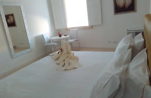 Armamar House | Double or Twin Room with City View
