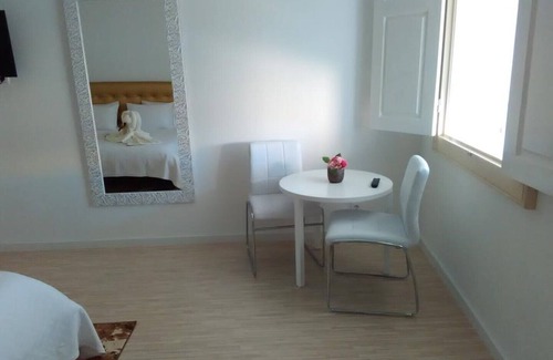Armamar House | Double or Twin Room with City View