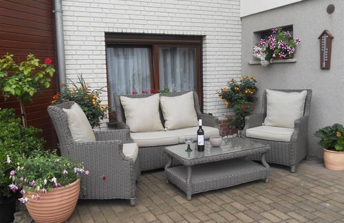 Laucha an der Unstrut Apartment | Double room, shower, WC ensuite - Guest house under the vineyards