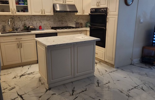 Brampton House | Double Room 1 Brampton Toronto Canada