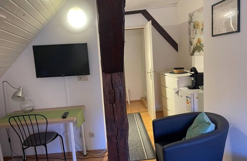 Marburg Apartment | Double room 18 with bathroom - Gartenlaube Marburg