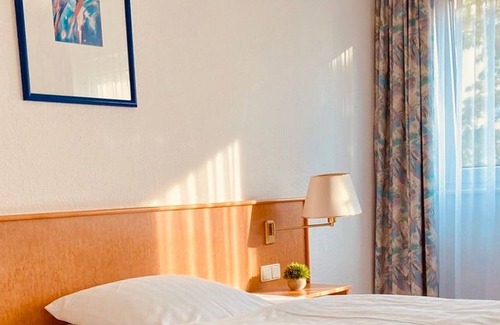 Hoyerswerda Apartment | Double Room 3 - AKZENT Congresshotel Hoyerswerda