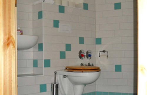 Schwerin Apartment | Double room 3 - turquoise - holiday on the organic farm
