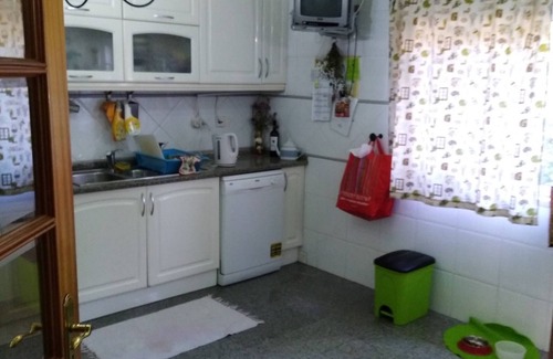 Albarraque Apartment | Double Room 5 In Albarraque, Sintra With Balcony