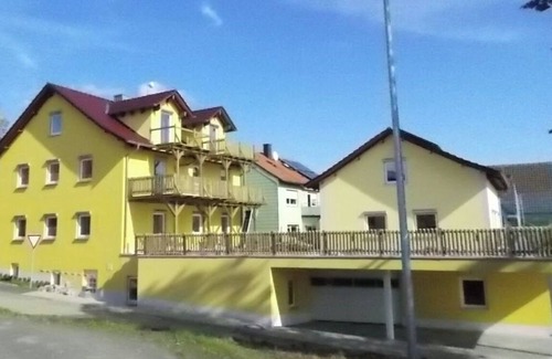 Rottingen Apartment | Double room (approx. 25sqm) with cooking facilities