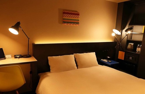 Higashikanda Apartment | Double room at Nhotel HigashiKanda / Chiyoda-ku Tokyo