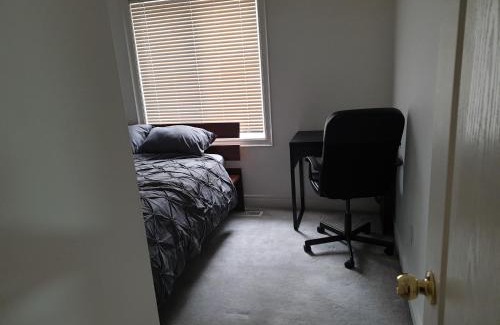 Vaughan House | Double Room