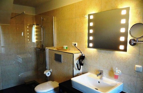 Liepen Apartment | Double room Gutshaus1 - Hotel & Restaurant Am Peenetal