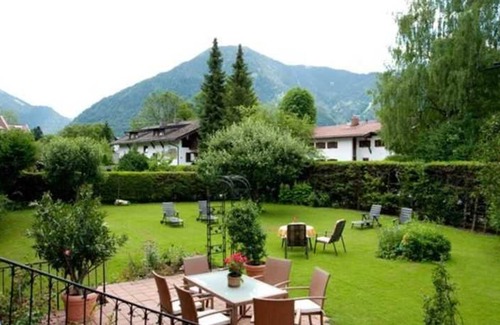 Rottach Apartment | Double room I - Guesthouse Zibert