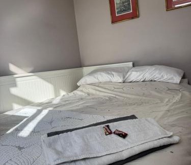 Kentish Town House | Double room in London Penthouse Homestay