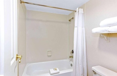 Orlando Apartment | Double Room Near Madison Landscape Inc ORL