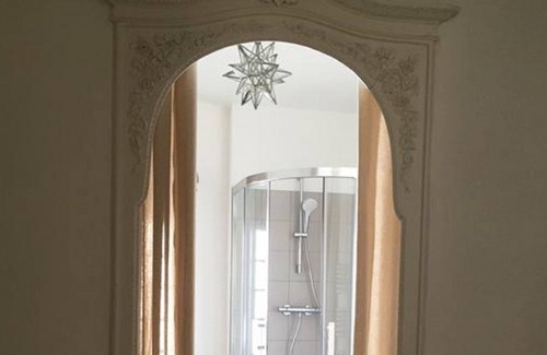 Le Puy-en-Velay Bed & Breakfast | Double room-Private Bathroom-Chambre de la Dame