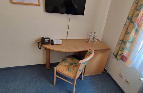Rastatt Bed & Breakfast | Double room-Standard-Private Bathroom