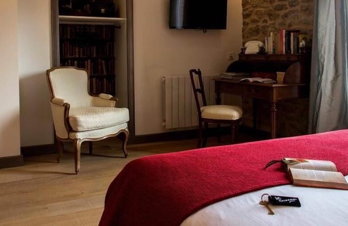 Tocqueville House | Double Room with Bathroom