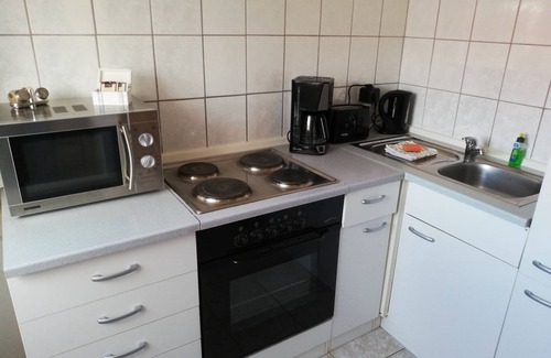 Mucheln Apartment | Double room with kitchen area
