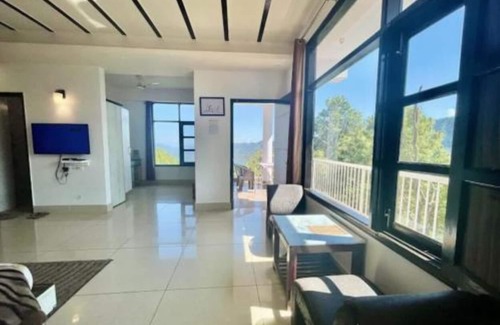 Kasauli Apartment | Double Room with Mountain View - The Terrace Retreat by StayVuesn
