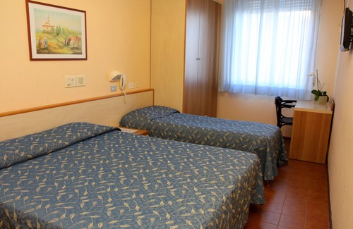 Marina Centro Bed & Breakfast | Double room with private bathroom, marina center near the sea