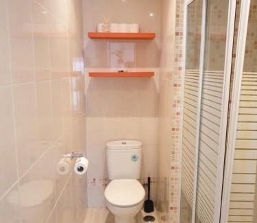 Torre da Marinha House | double room with private bathroom