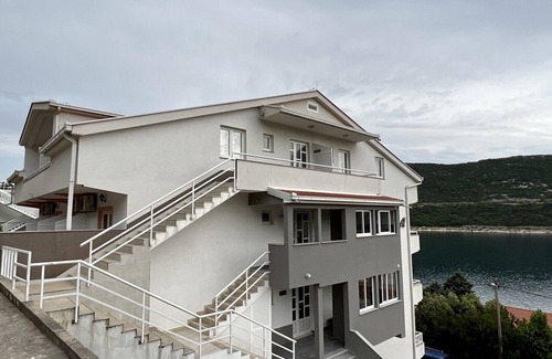Neum Apartment | Double Room with Sea View and Balcony