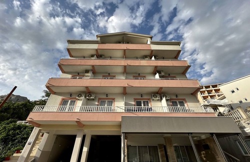 Neum Apartment | Double Room with Sea View and Balcony