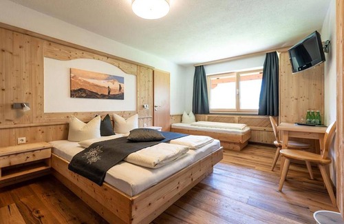 Axams Other | Double room with shower or bath, WC - Pension Bauernhof Paulingerhof