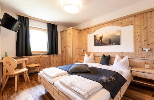 Axams Other | Double room with shower or bath, WC - Pension Bauernhof Paulingerhof