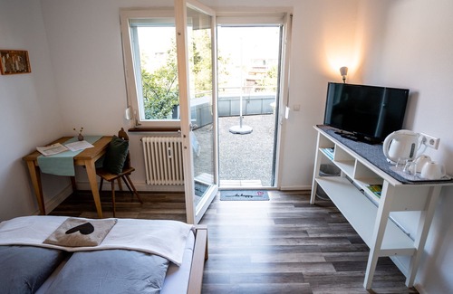 Kirchzarten Apartment | Double room with terrace