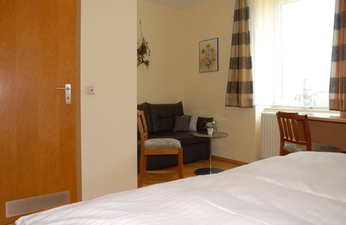 Gemarkung Oberdigisheim Apartment | Double room with toilet and shower