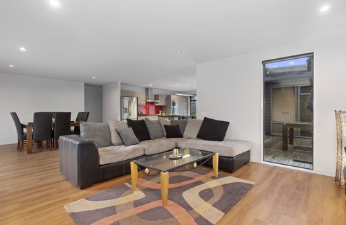 Matapouri House | Double Tuna - Matapouri Holiday Home