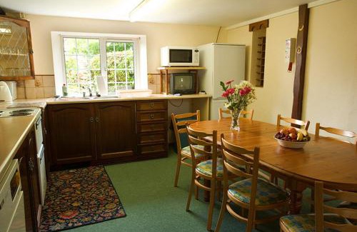 Hewish Apartment | Doubleton Farm Cottages