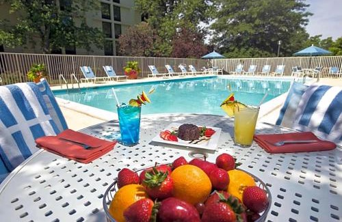 Linthicum Heights Hotel | DoubleTree by Hilton Baltimore - BWI Airport