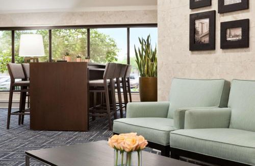 St. Louis Park Hotel | DoubleTree by Hilton Minneapolis Park Place