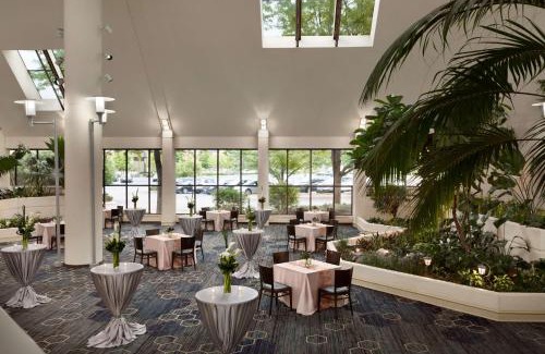 St. Louis Park Hotel | DoubleTree by Hilton Minneapolis Park Place