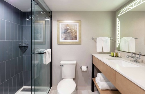 Crestline Heights Hotel | DoubleTree by Hilton Birmingham Perimeter Park