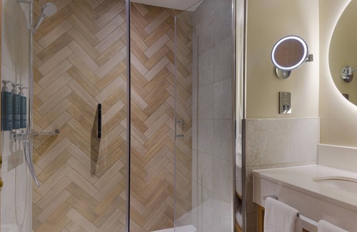 Bradley Stoke Hotel | DoubleTree by Hilton Bristol North