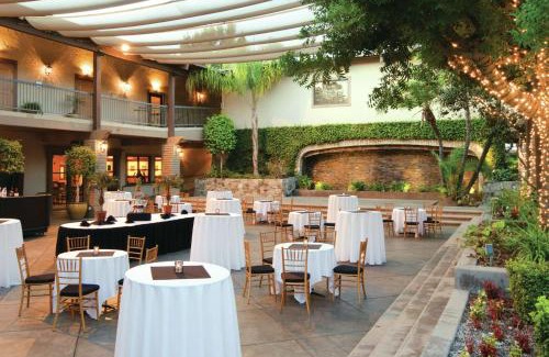 Claremont Hotel | DoubleTree by Hilton Claremont