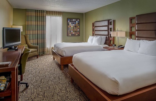 Collinsville Hotel | DoubleTree by Hilton Collinsville - St. Louis