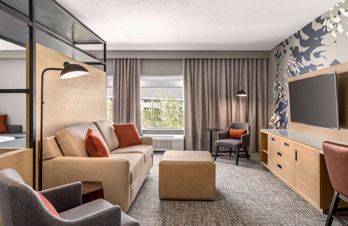 Dublin Hotel | DoubleTree by Hilton Columbus Dublin