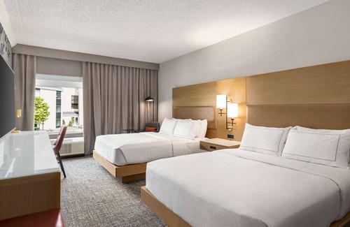 Dublin Hotel | DoubleTree by Hilton Columbus Dublin