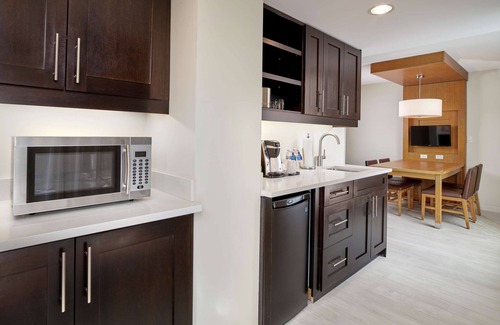North Central Edmonton Hotel | DoubleTree by Hilton Edmonton Downtown