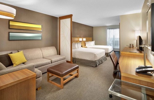 North Central Edmonton Hotel | DoubleTree by Hilton Edmonton Downtown