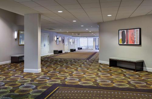 Fairfield Hotel | DoubleTree by Hilton Fairfield Hotel & Suites