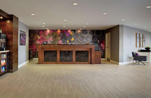 Fairfield Hotel | DoubleTree by Hilton Fairfield Hotel & Suites