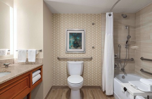 Villas Hotel | Doubletree by Hilton Fort Myers at Bell Tower Shops
